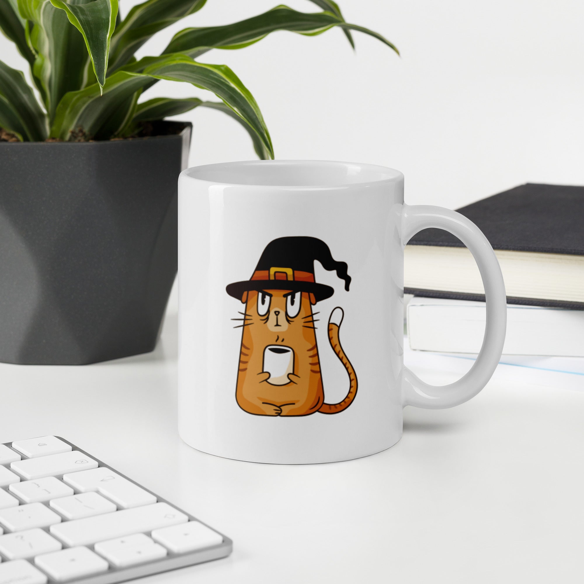 Mug Blanc Brillant Chat avec Chapeau de Sorcière