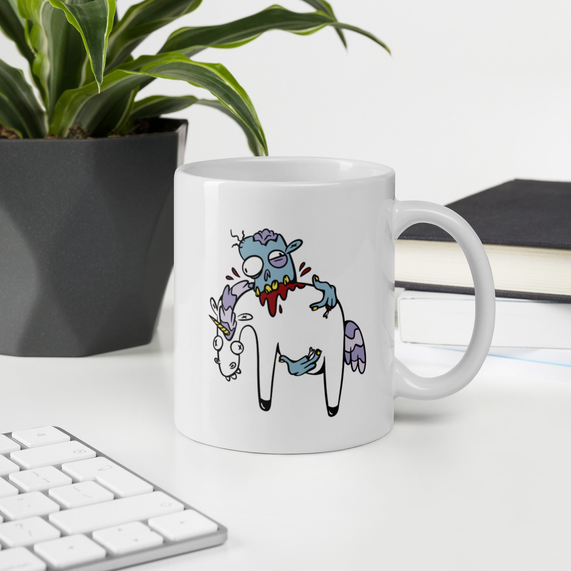 Mug Blanc Brillant Zombie Mangeant Une Licorne